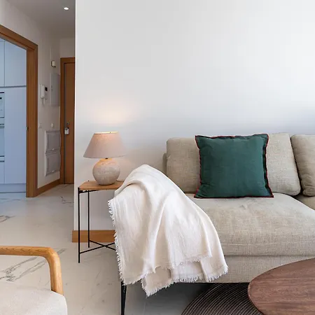 Bossa Boutique - Espacioso Atico 2 Apartment *