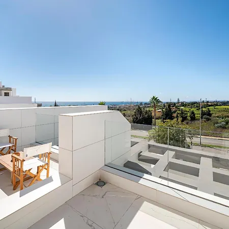 Bossa Boutique - Espacioso Atico 2 Apartment *