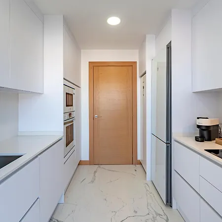 Bossa Boutique - Espacioso Atico 2 Apartment *